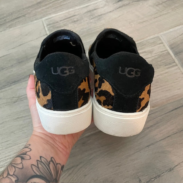 Ugg Leopard/Black Slip-ons