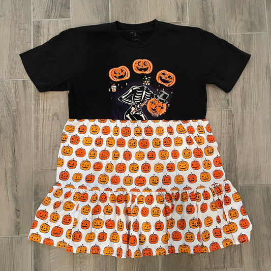 Upcycled Tee Dress - Pumpkin Skeleton w/Jack-O-Lanterns